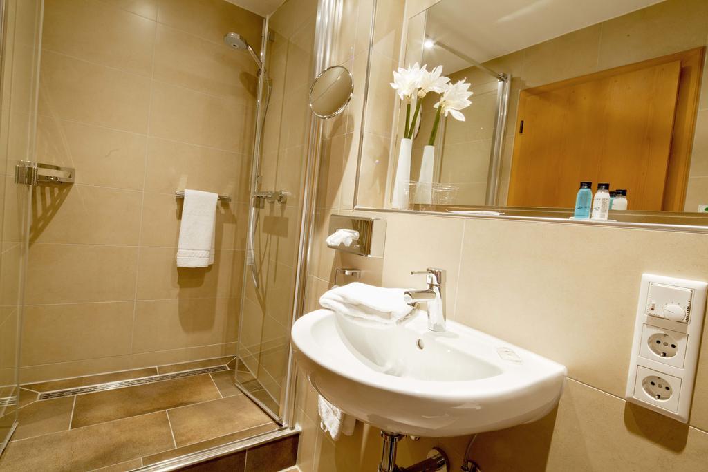 Feldmochinger Hof 4* Múnich
